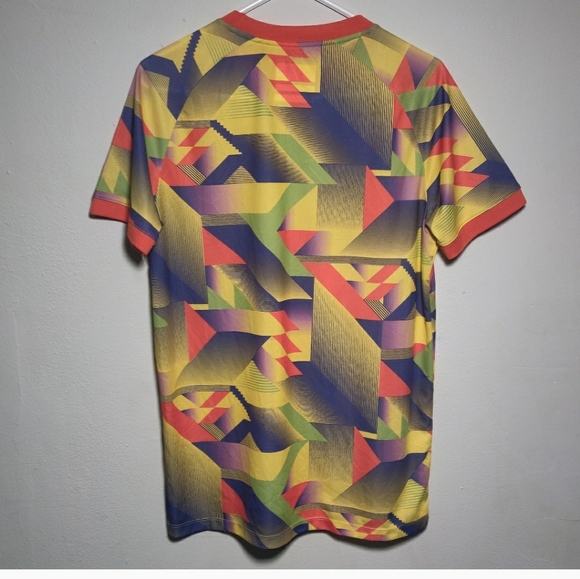 Shirt - Picture 2 of 2